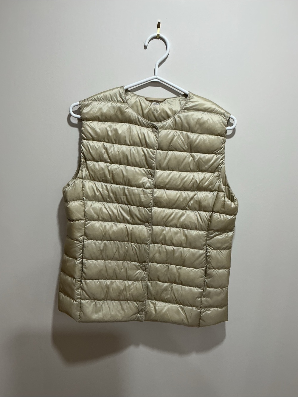 Uniqlo Lightweight down Quilted Sleeveless Puffer Vest size medium